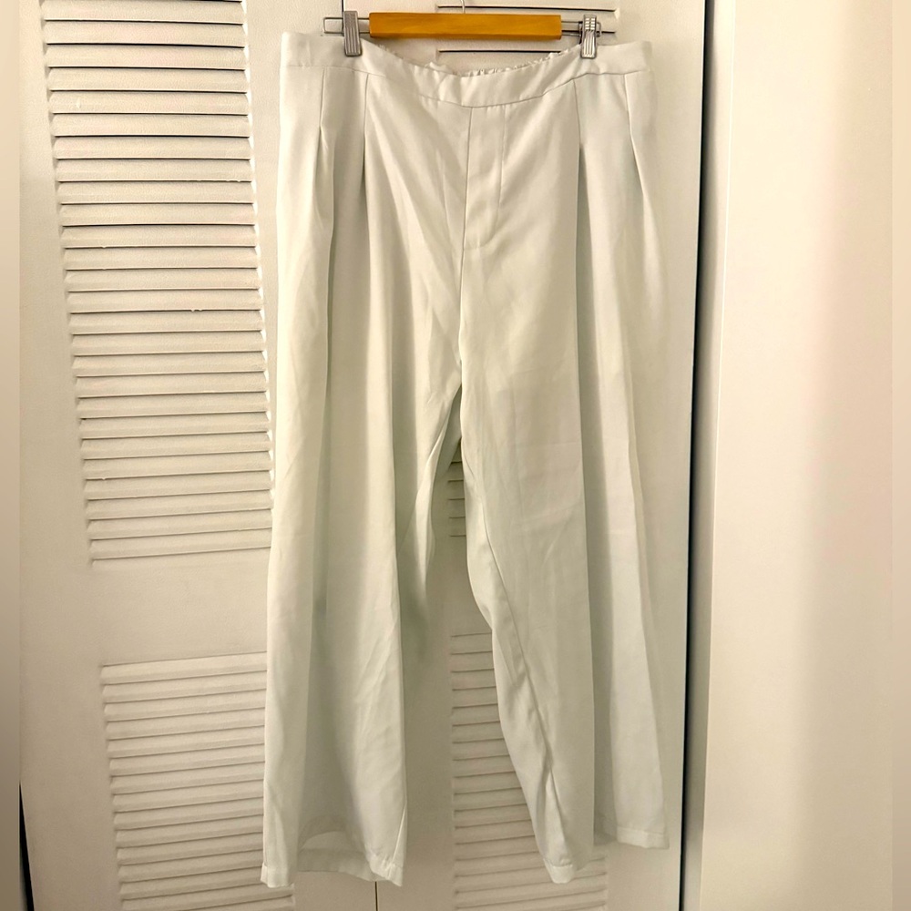 White/Light Grey Trousers 3XL